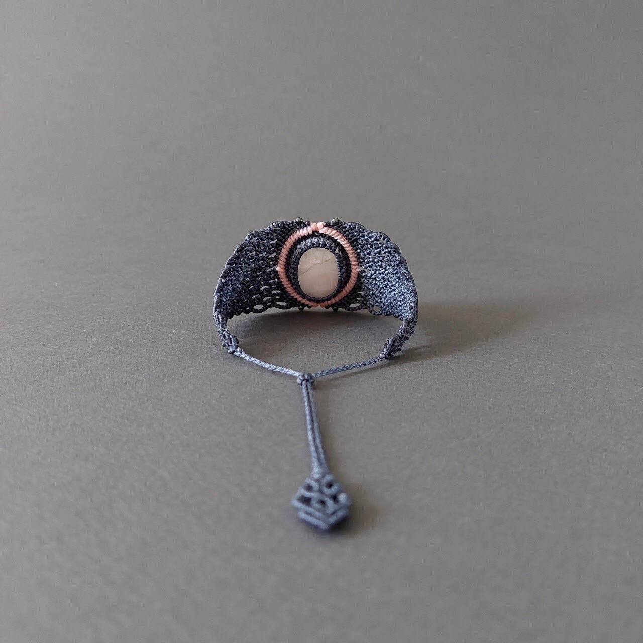 Macramé Bracelet-232GY Quartz