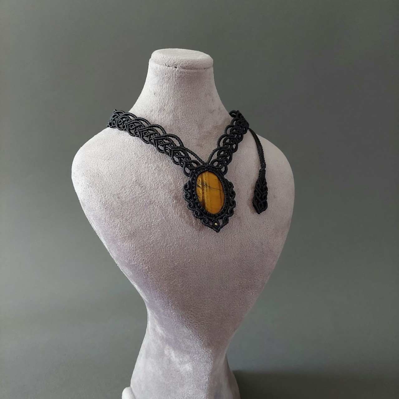 Macramé Choker-917BK Tiger's eye