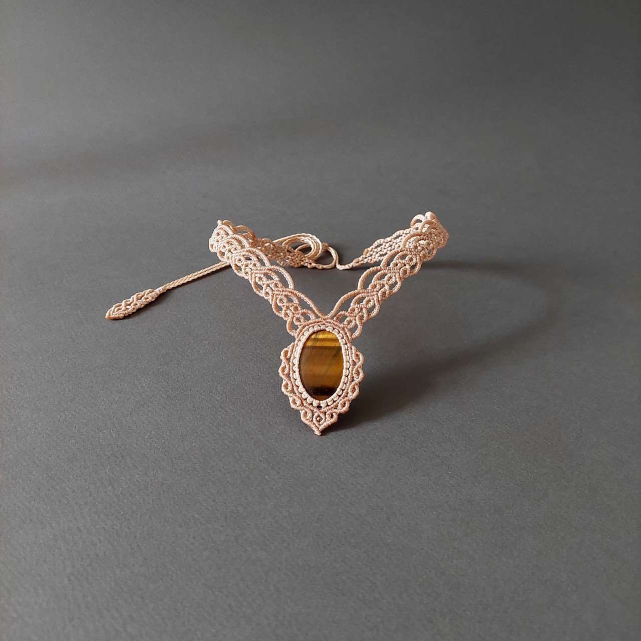Macramé Choker-917BR Tiger's eye