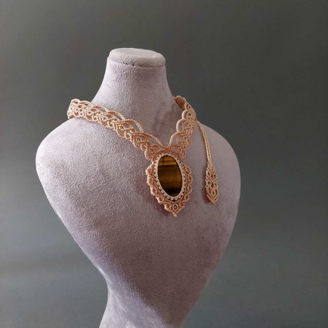 Macramé Choker-917BR Tiger's eye