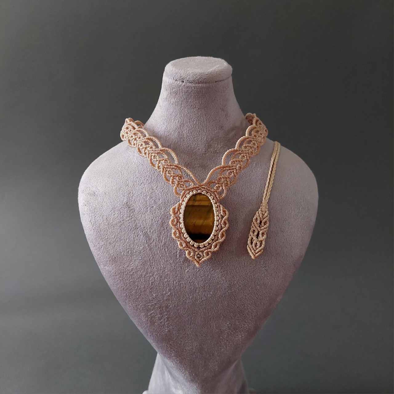Macramé Choker-917BR Tiger's eye